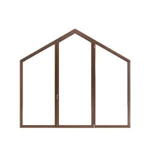 Finestra fuori squadro in legno